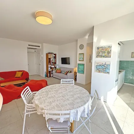 Apartment Cosy Sea Front Garden *
