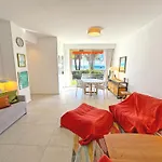 Cosy Sea Front Garden Διαμέρισμα