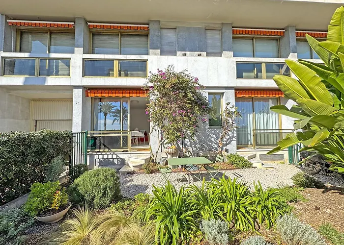 Апартаменты Cosy Sea Front Garden Ницца